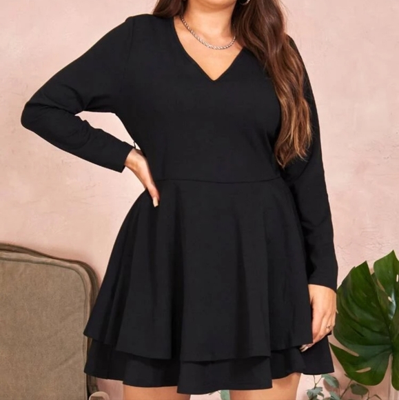 SHEIN Women's V-neck Two-Layer Hem Mini Dress NWT - Picture 2 of 12